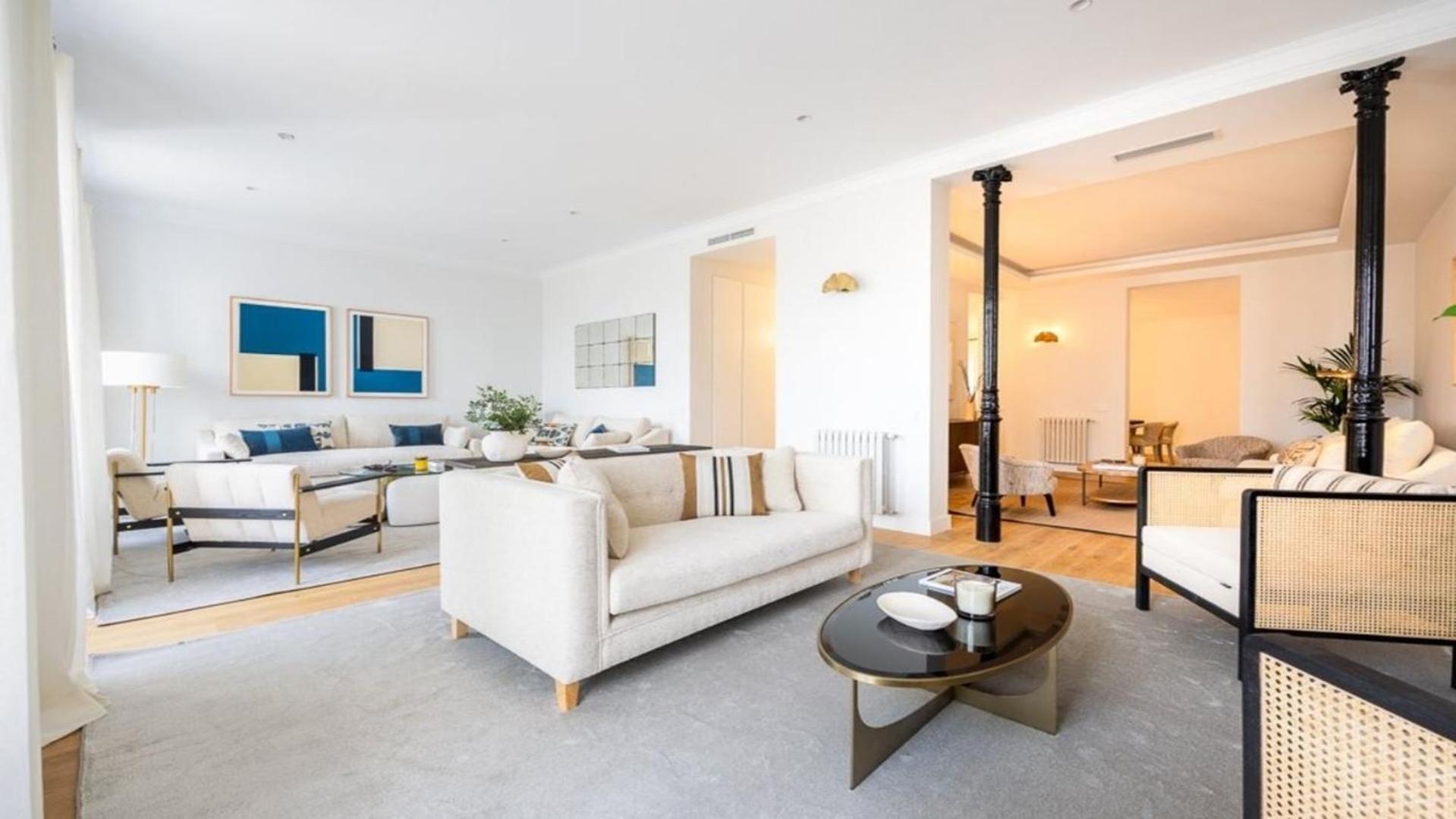 Bright 4 Bed Flat *