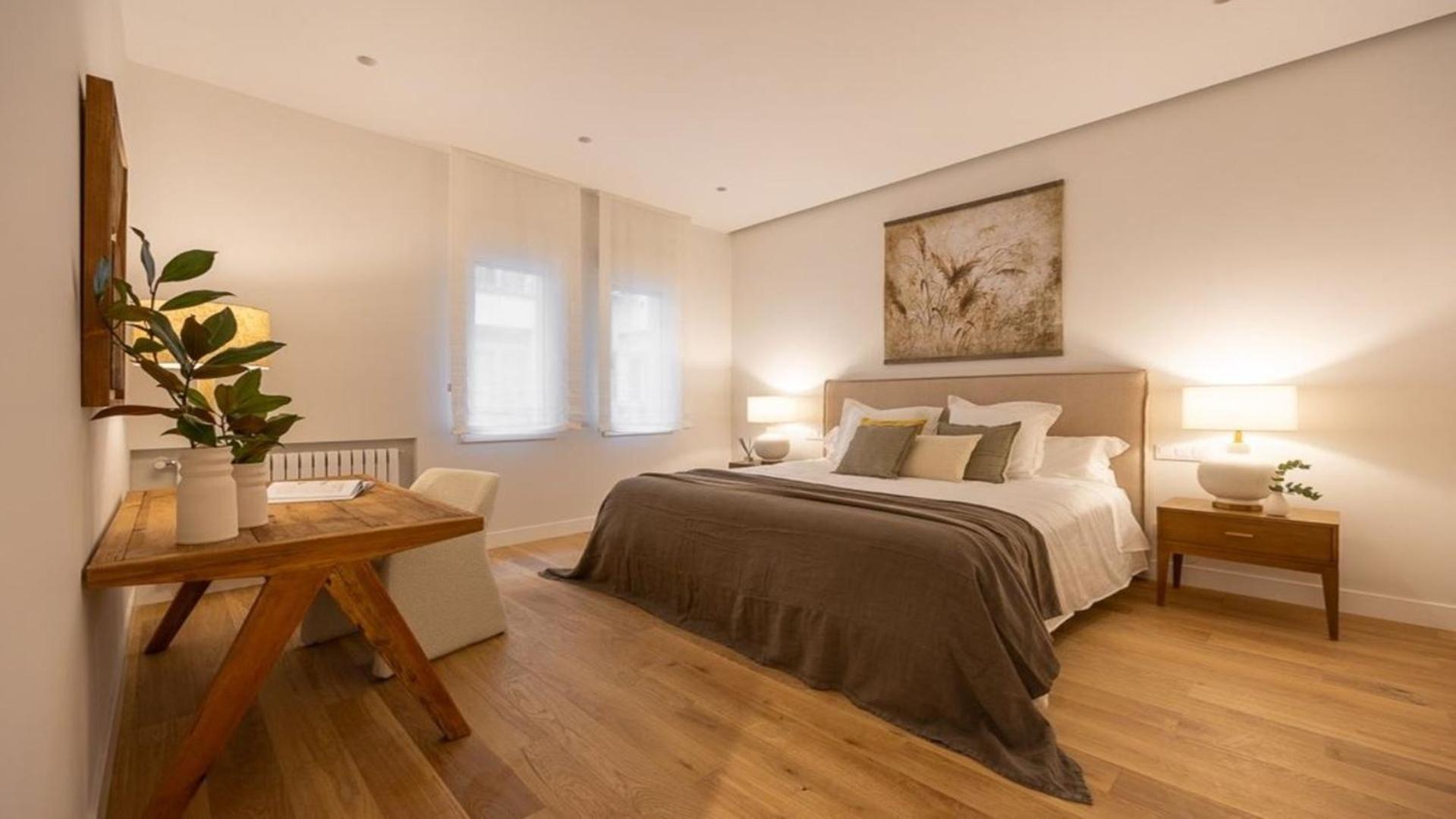 Apartment Bright 4 Bed Flat
