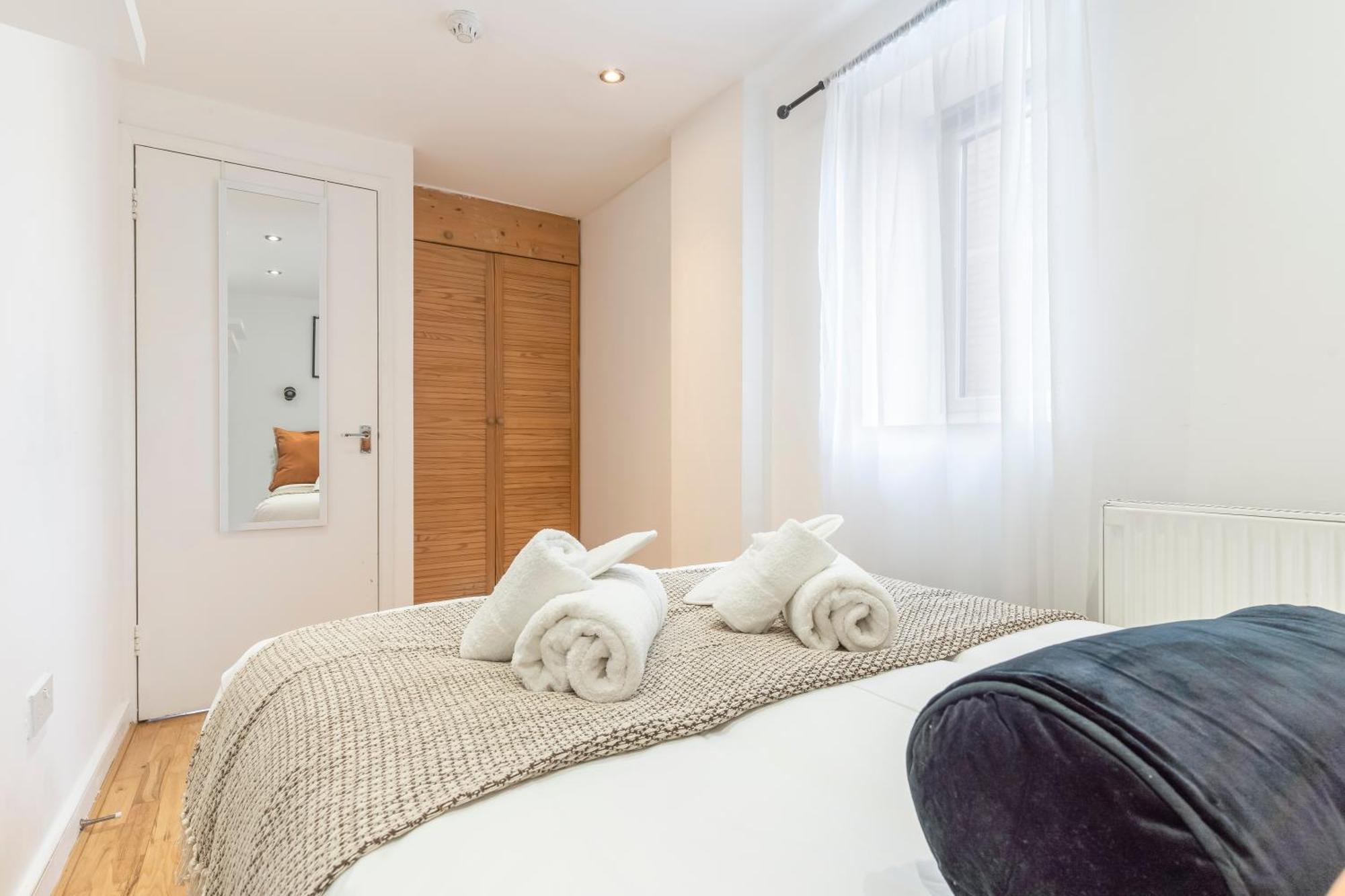 2 Bed Flat, Sleeps 5, O2 Academy London
