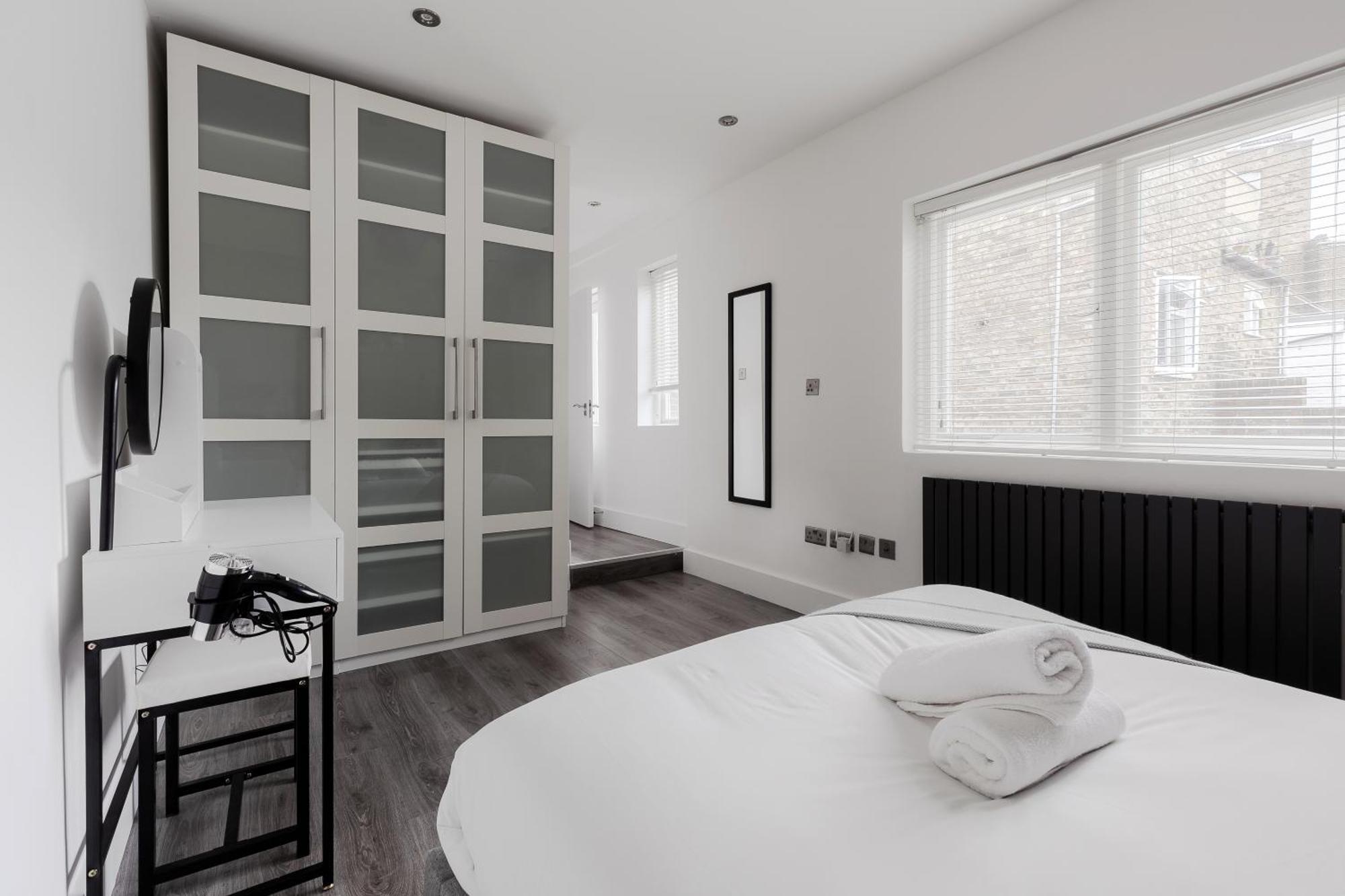 Wonderful Near Portobello Road Apartment London