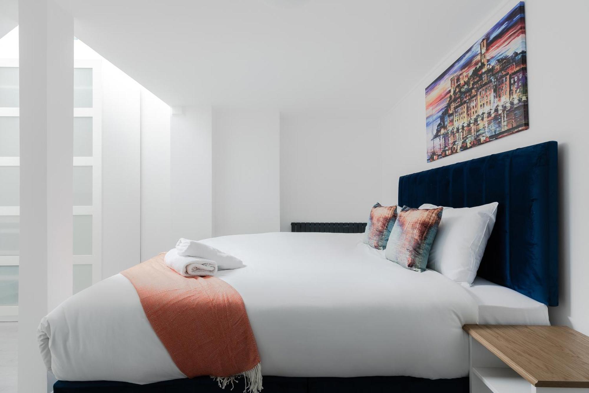 Wonderful Near Portobello Road Apartment London