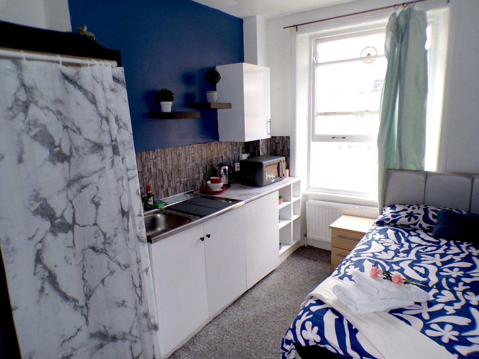 West Kensington - Blue * Londen