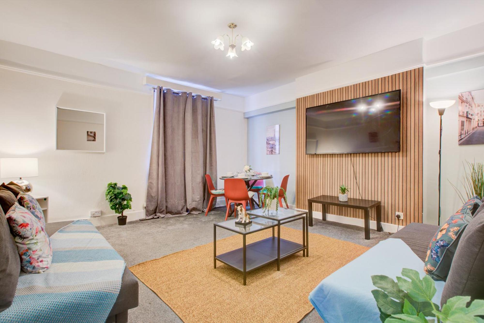 2 Bedroom And Living Edgware Road, Central