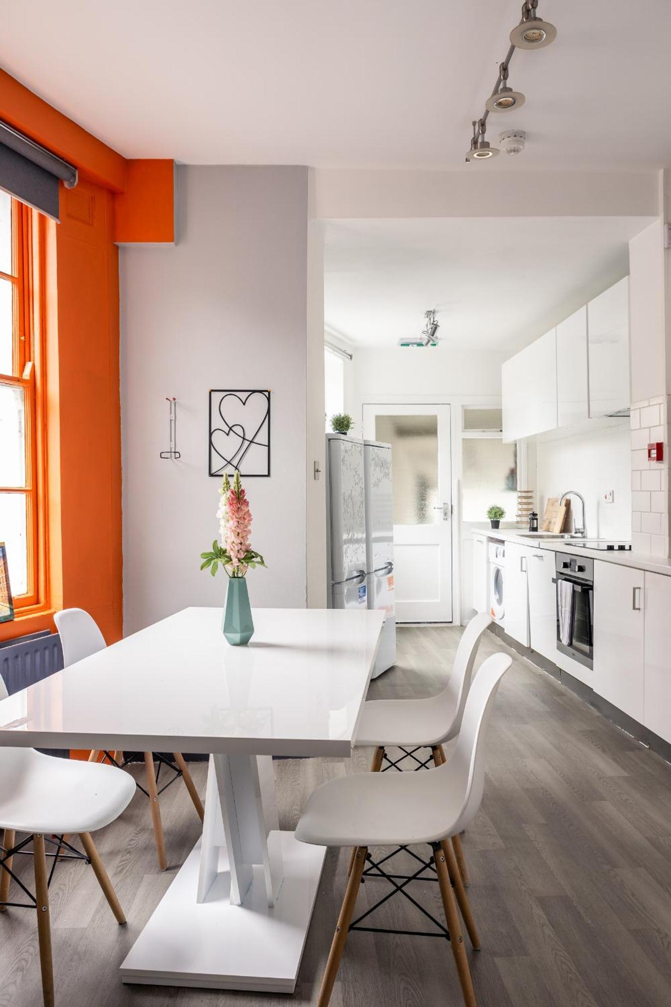Spacious 6 Ensuite Bedroom House In * Londen