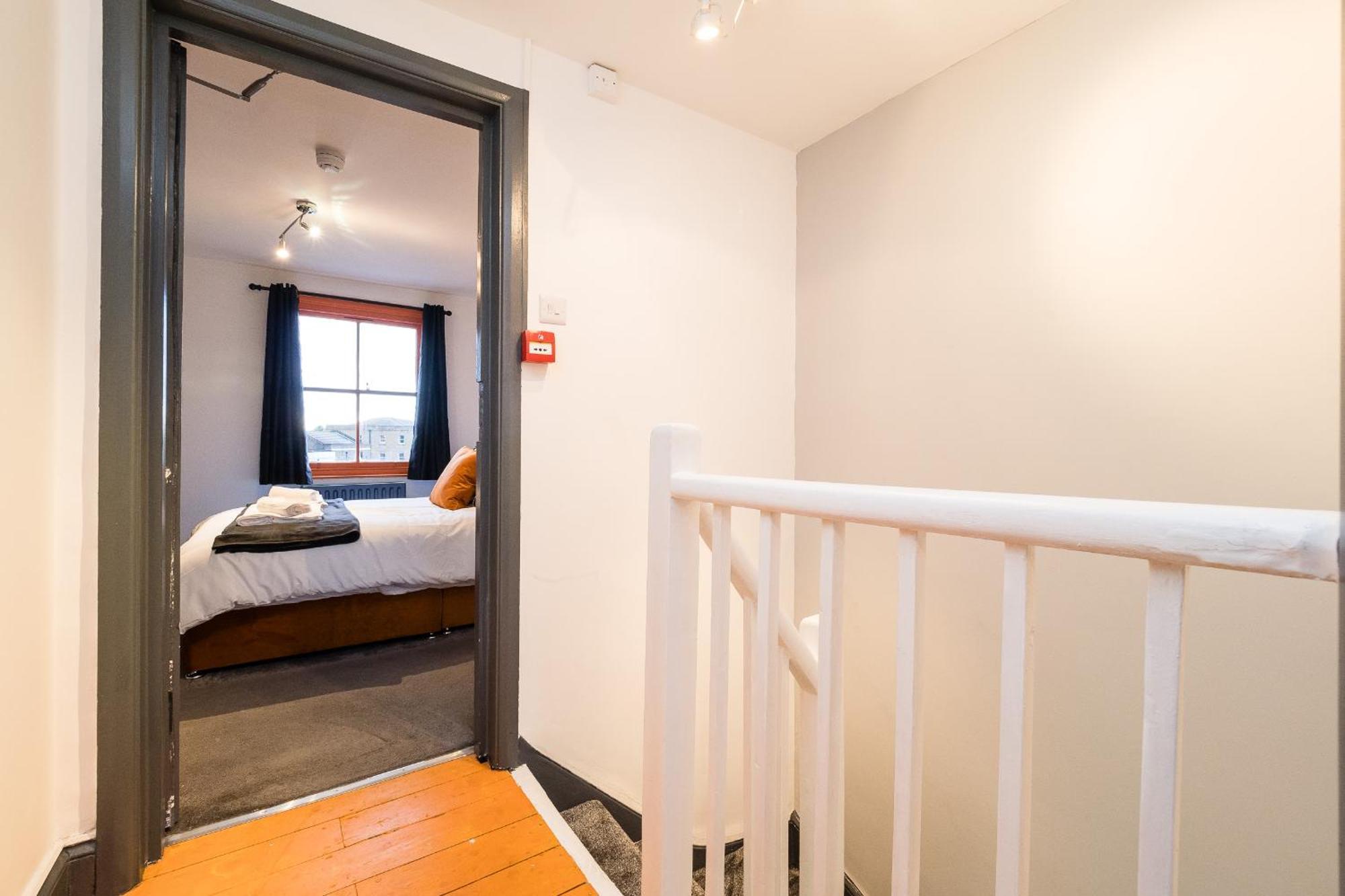 Spacious 6 Ensuite Bedroom House In * Londen