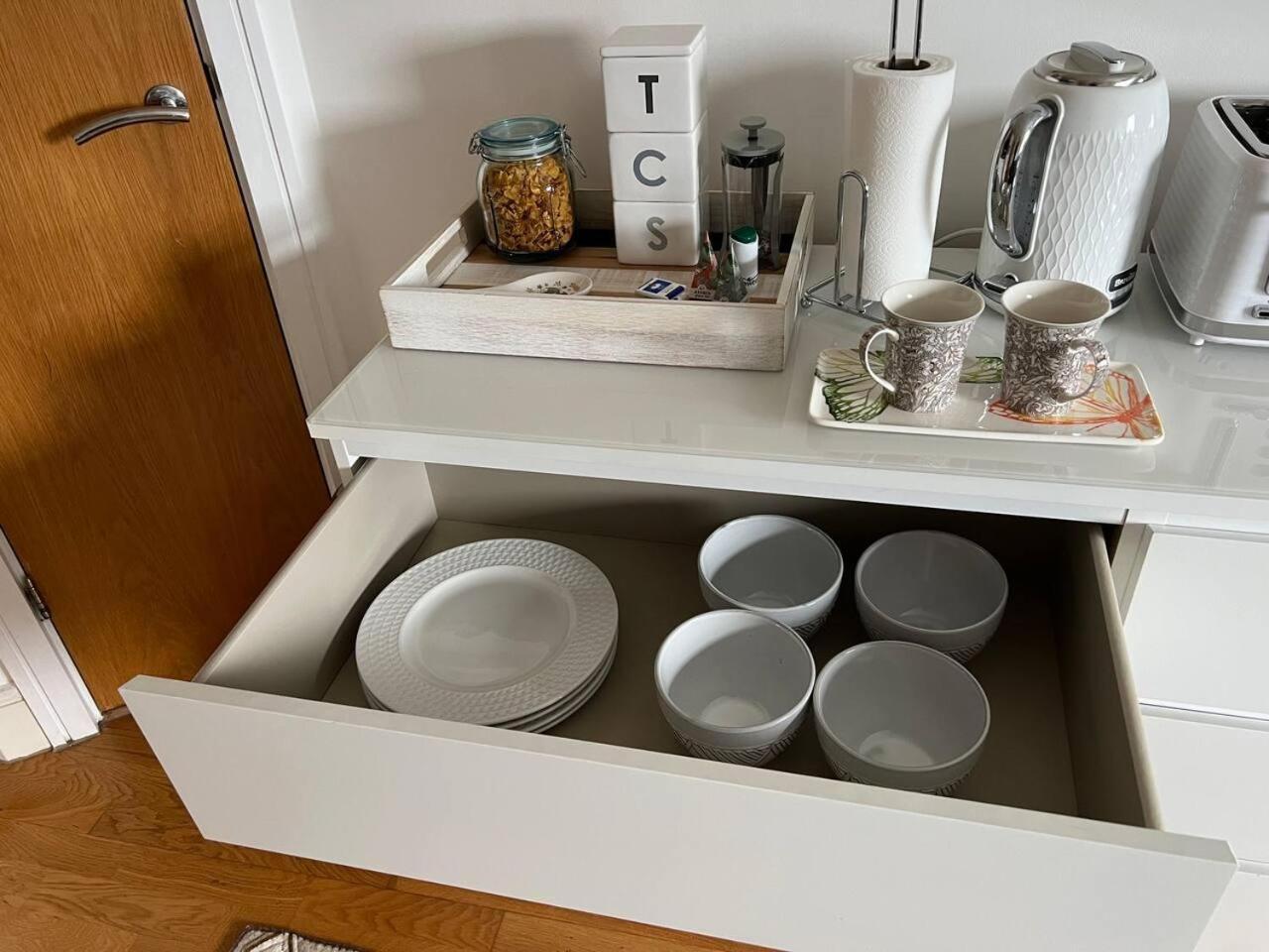 Stylish Flat Near * London