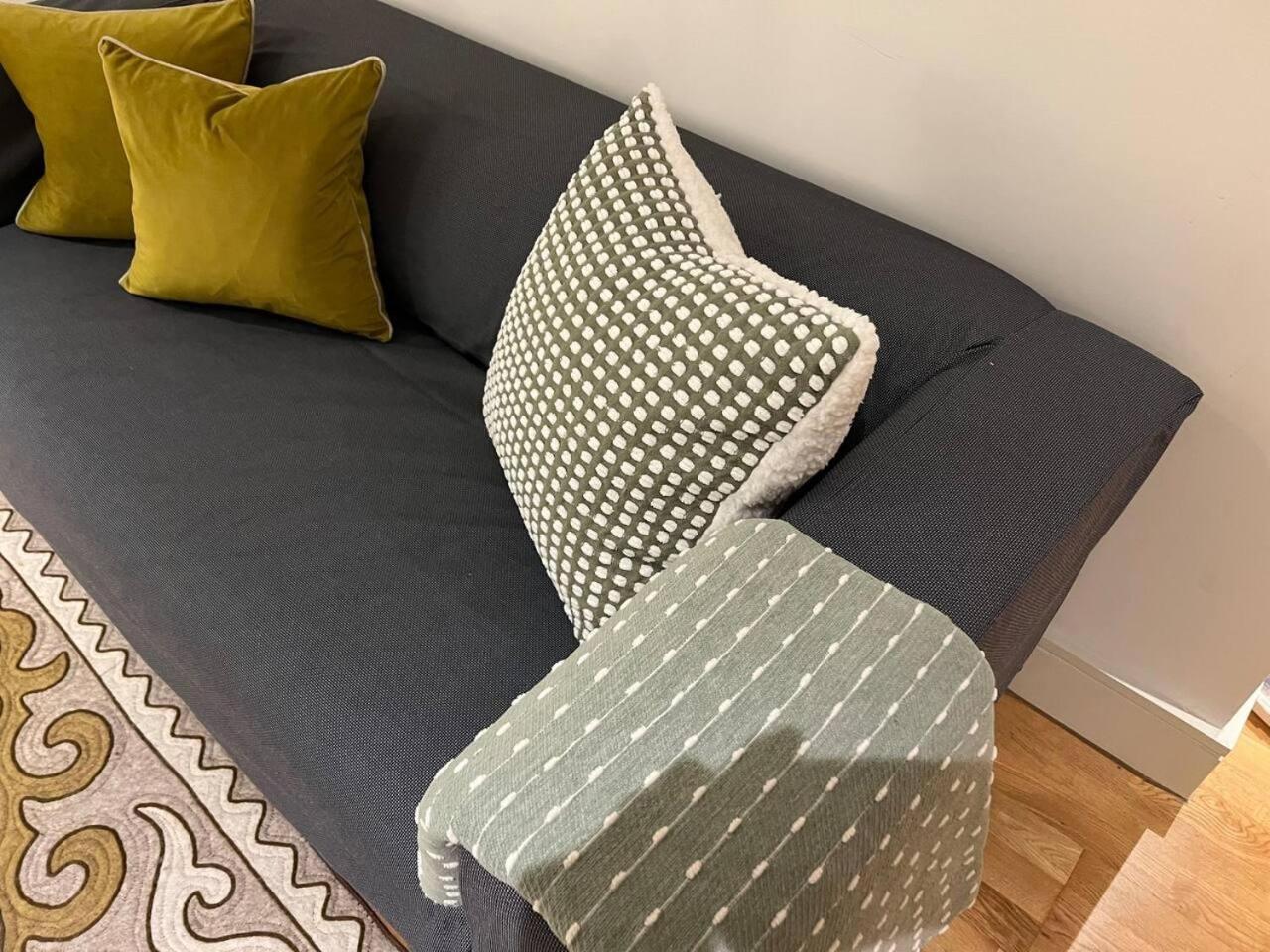 Apartment Stylish Flat Near *