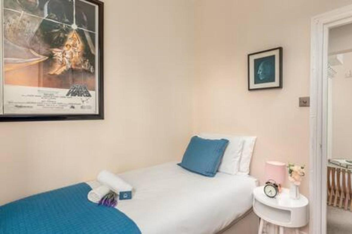Lovely 2-bed Flat Next To Oval Cricket Ground * Londen