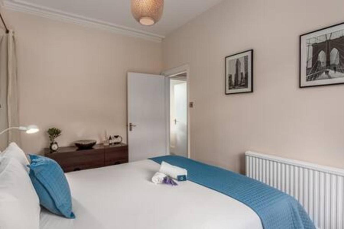 Lovely 2-bed Flat Next To Oval Cricket Ground Appartement Londen