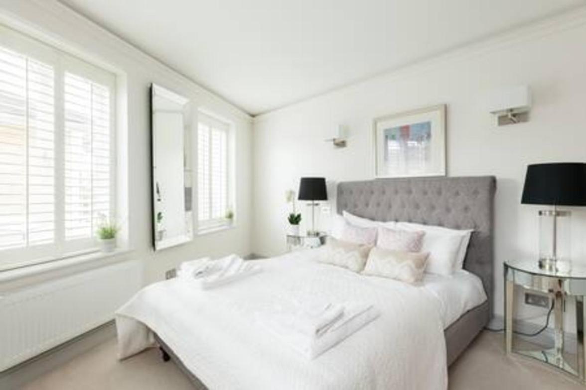 Modern Stylish 2bed2bath Close To Kings Road Apartment *