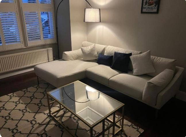 Southfields Garden Flat - 5 Minutes From Wimbledon Tennis Appartement Londen