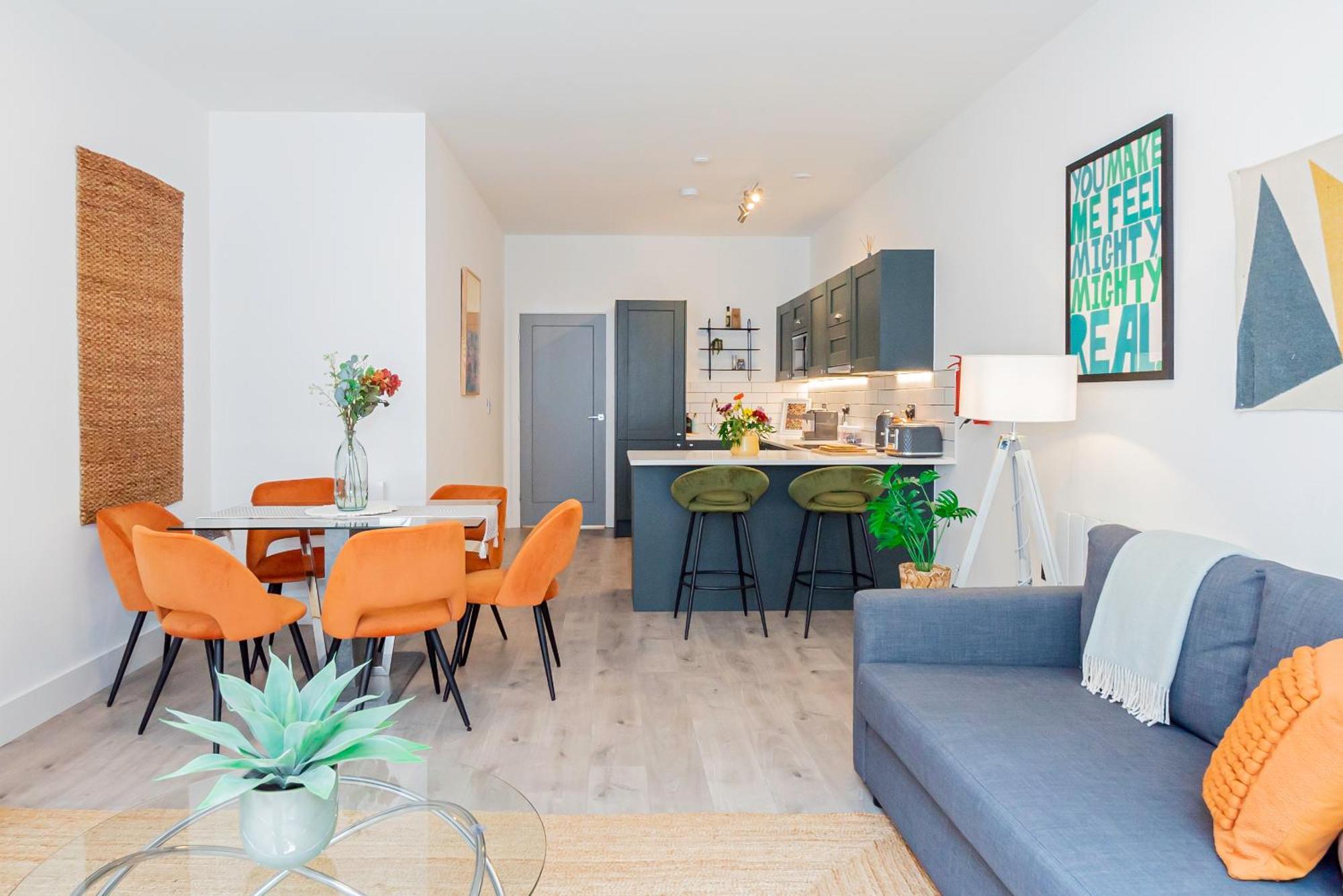 Gorgeous Two-bedroom Two-bathrooms Flat Near Acton Main Line Station Apartamento *