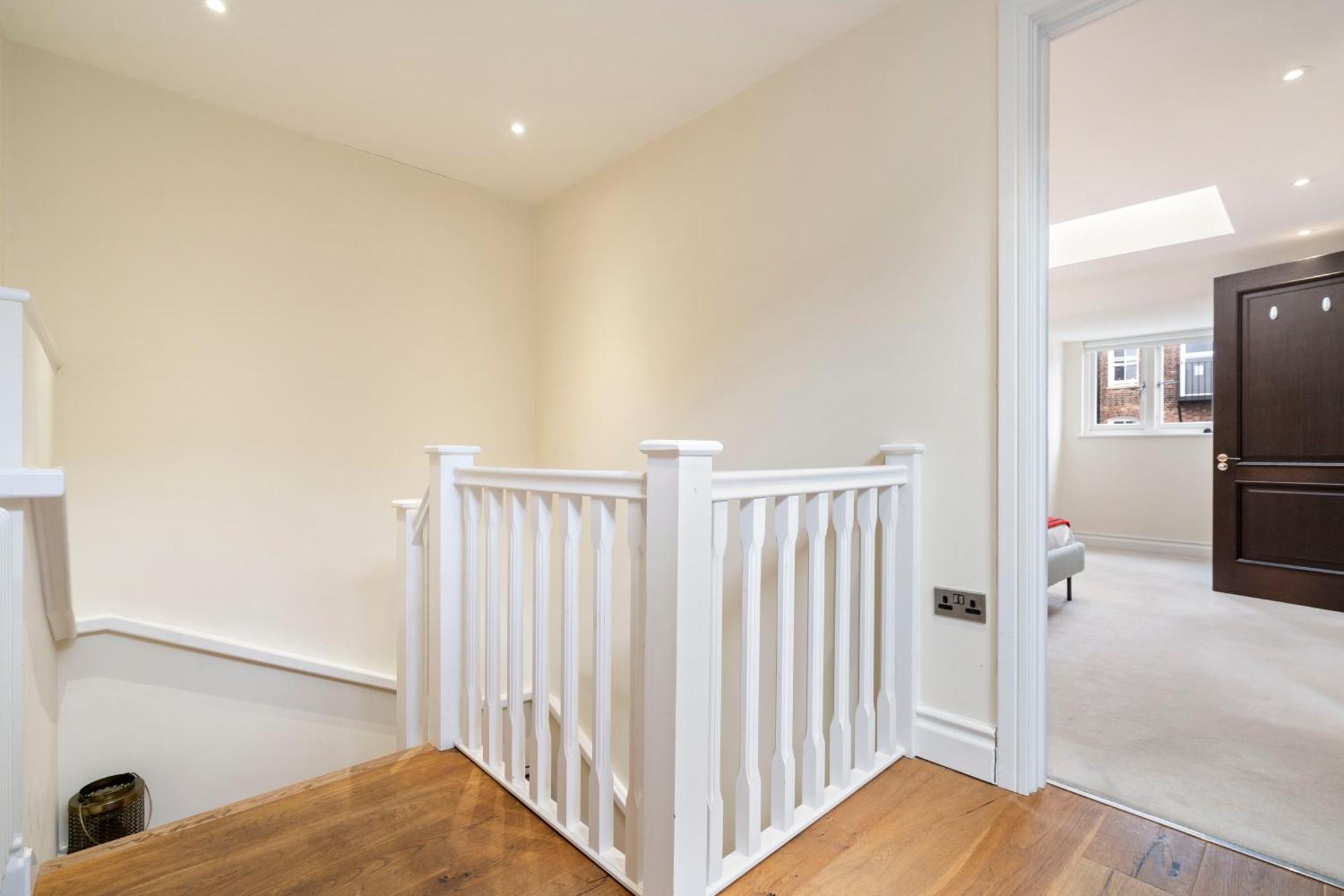Homestay Private In Elegant Duplex