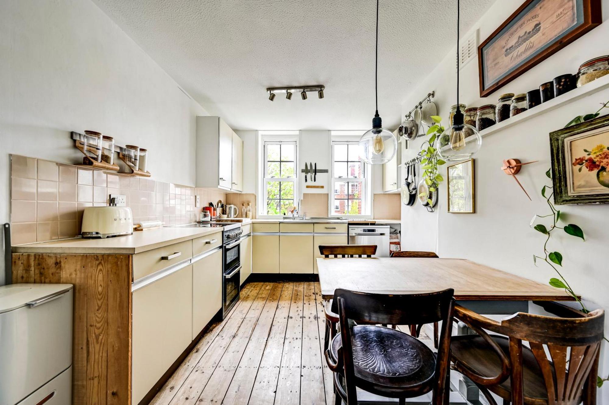 Clerkenwell's Hidden Gem: Chic 1-bed Flat