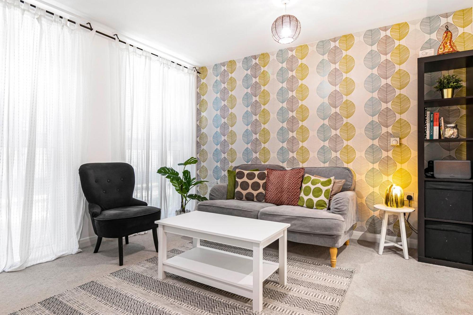 Pass The Keys Modern Tottenham Hale Perfect For Leisure *