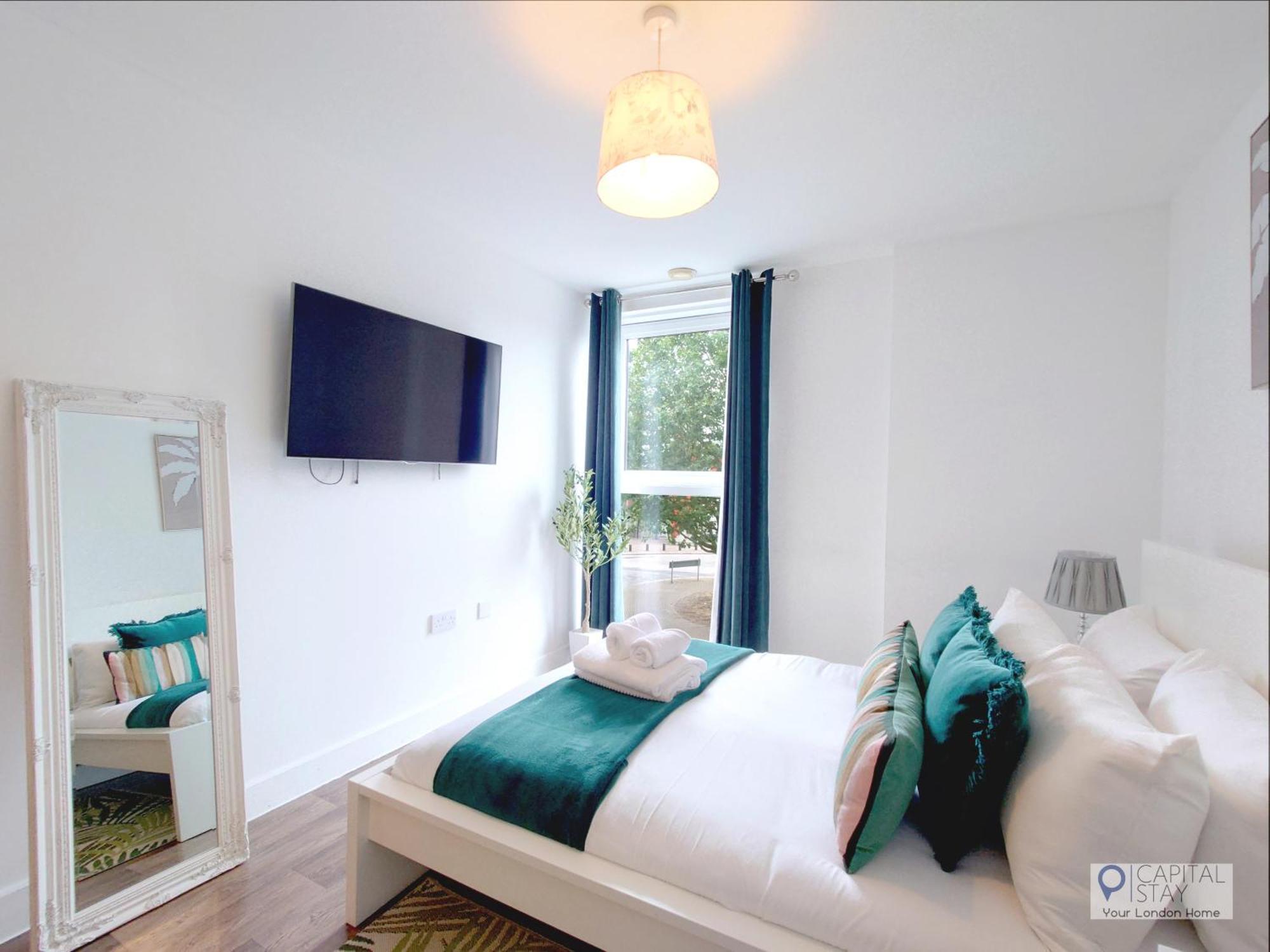 Two Bed Serviced By Docklands Londen