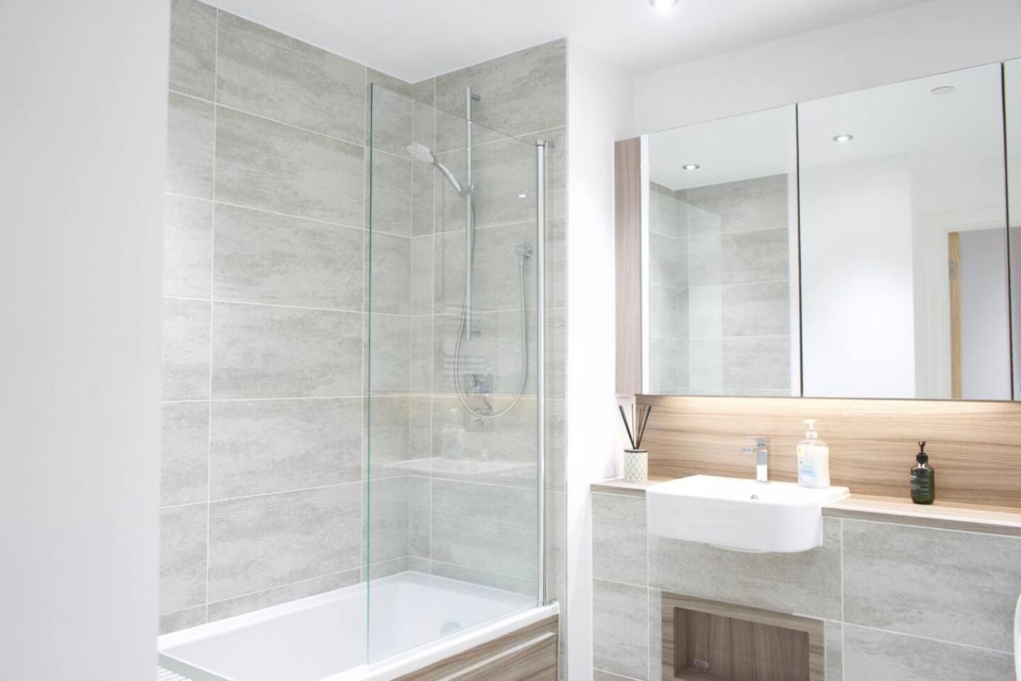 Apartment Luxury Royal Wharf London