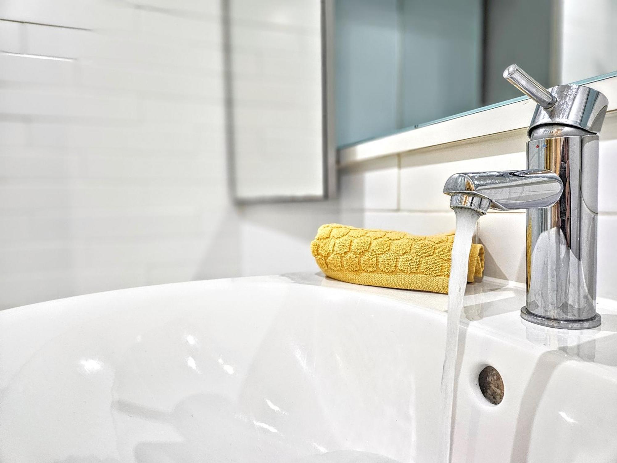 Waterside, Old Street, Angel, Entire Private Appartement Londen