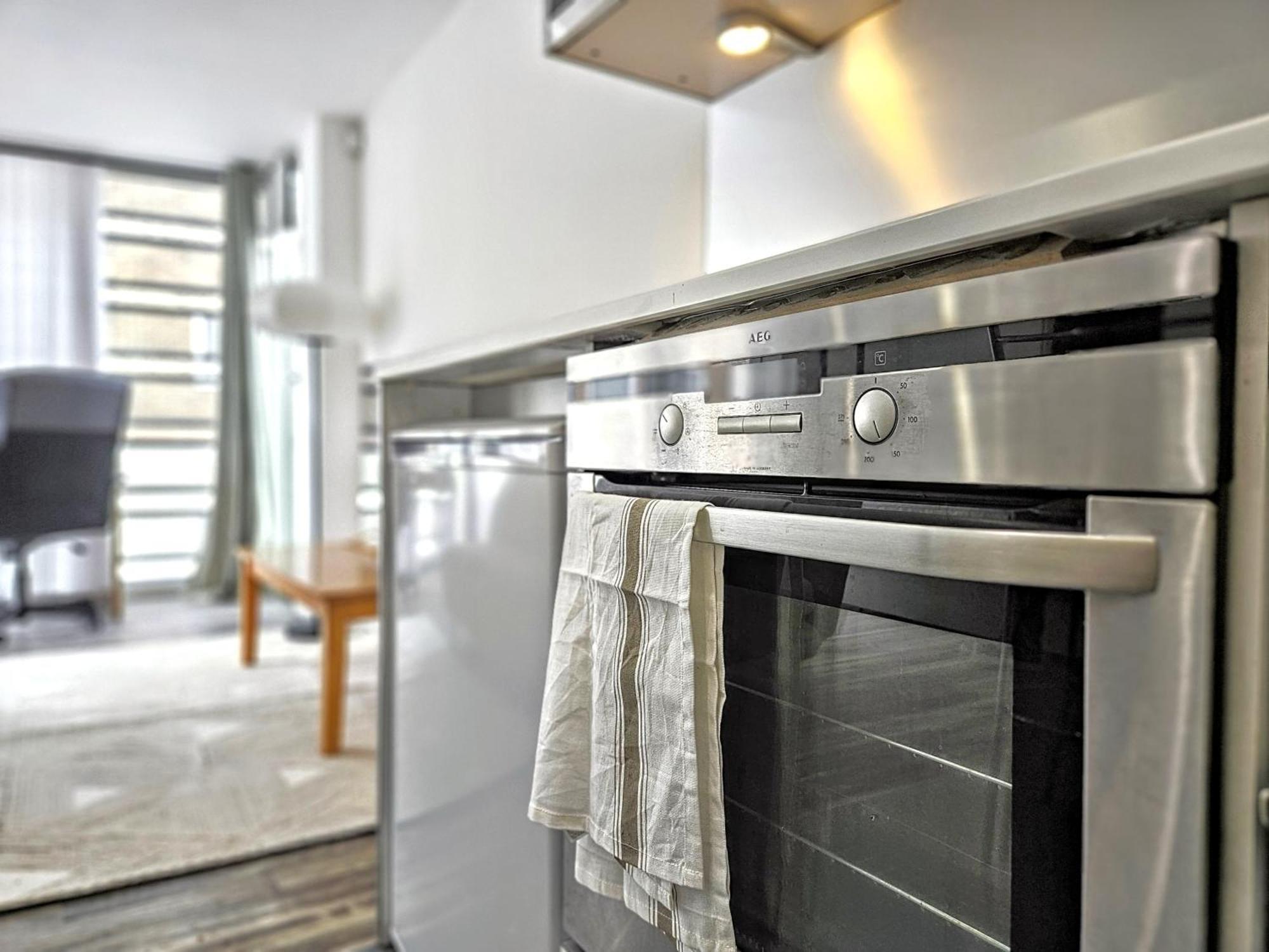 Waterside, Old Street, Angel, Entire Private Appartement Londen