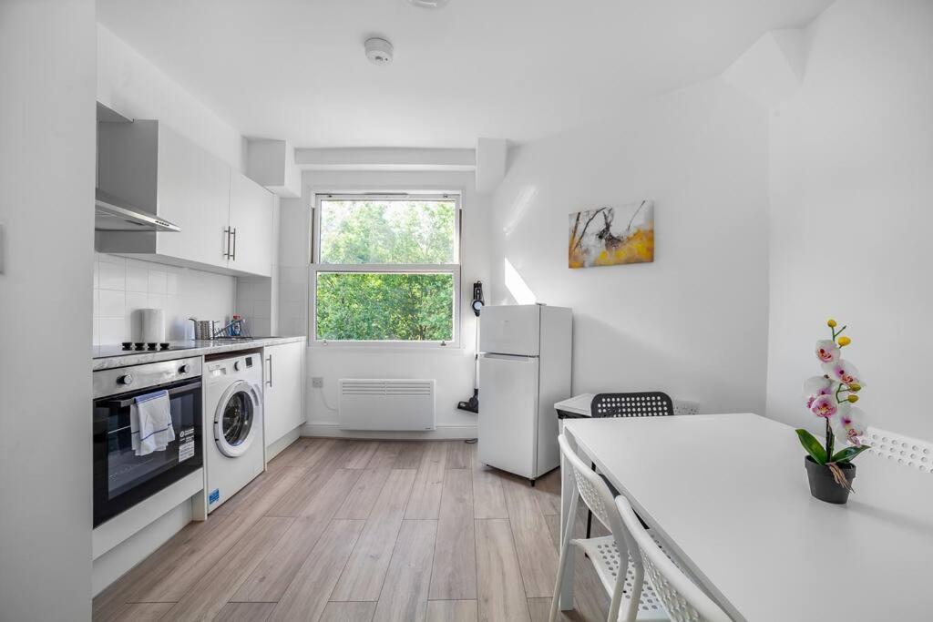 Stylish 2-bed By Tower Of Appartement Londen