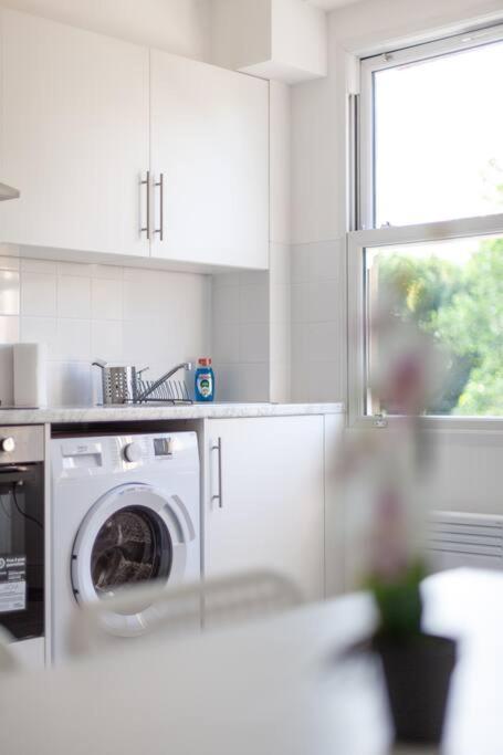 Stylish 2-bed By Tower Of Londen