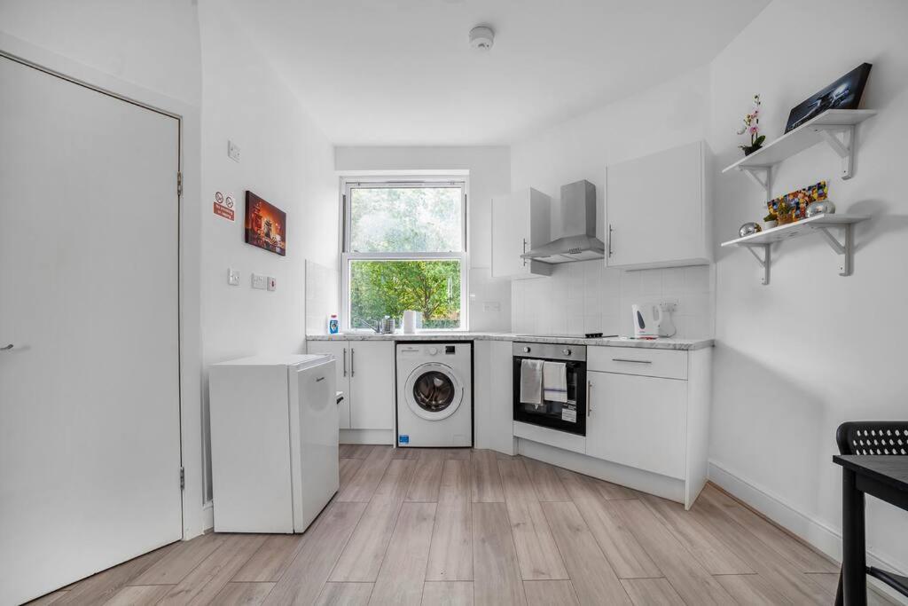 Leilighet Charming Semi 1-bed Walk To Tower Of *