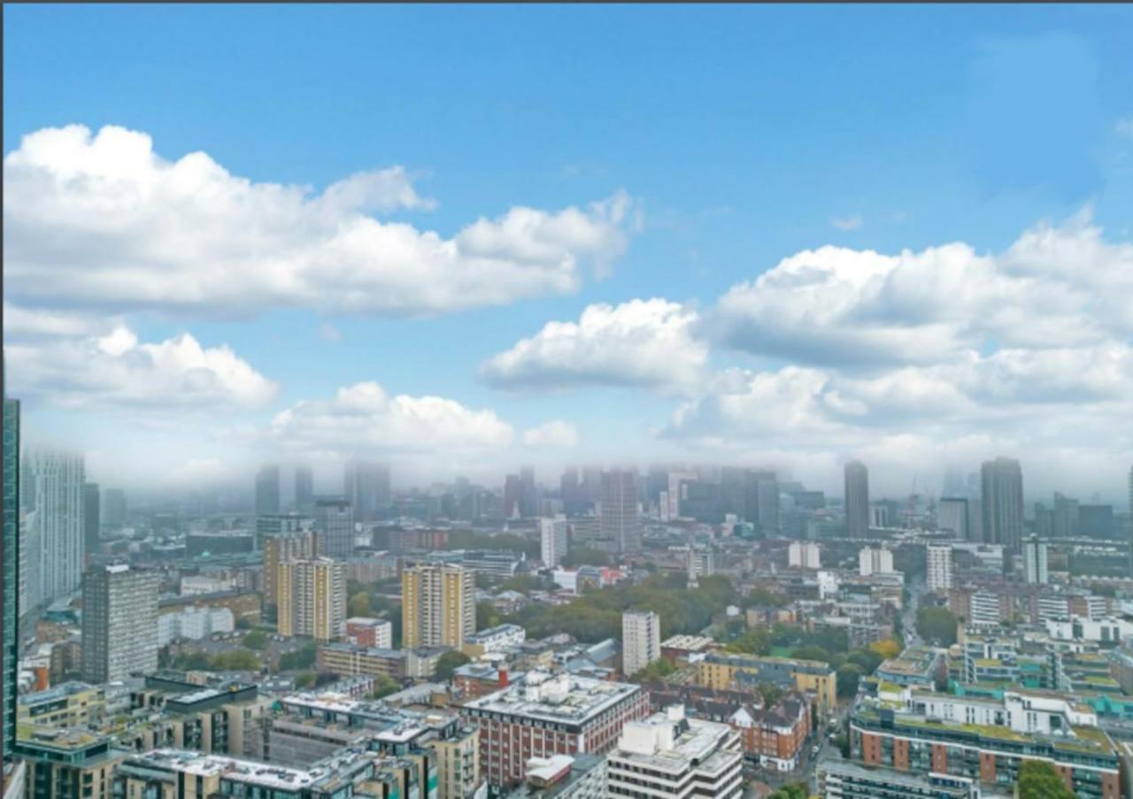 4-bed Flat With Stunning Views Apartment *