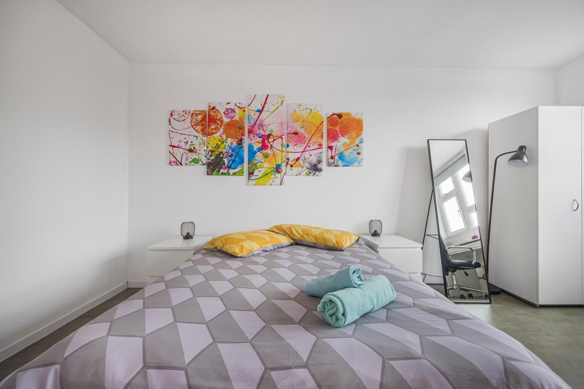 Apartment 4-bed Flat With Stunning Views *