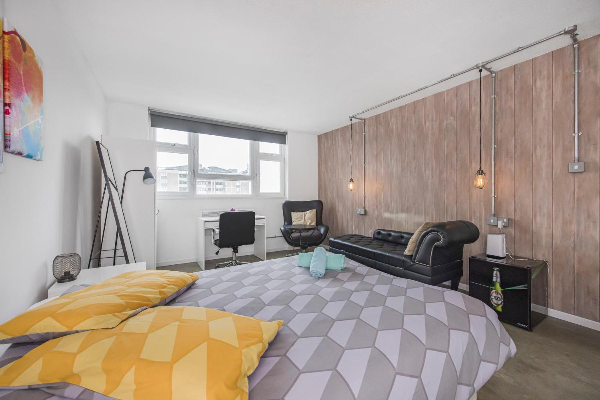 Apartment 4-bed Flat With Stunning Views