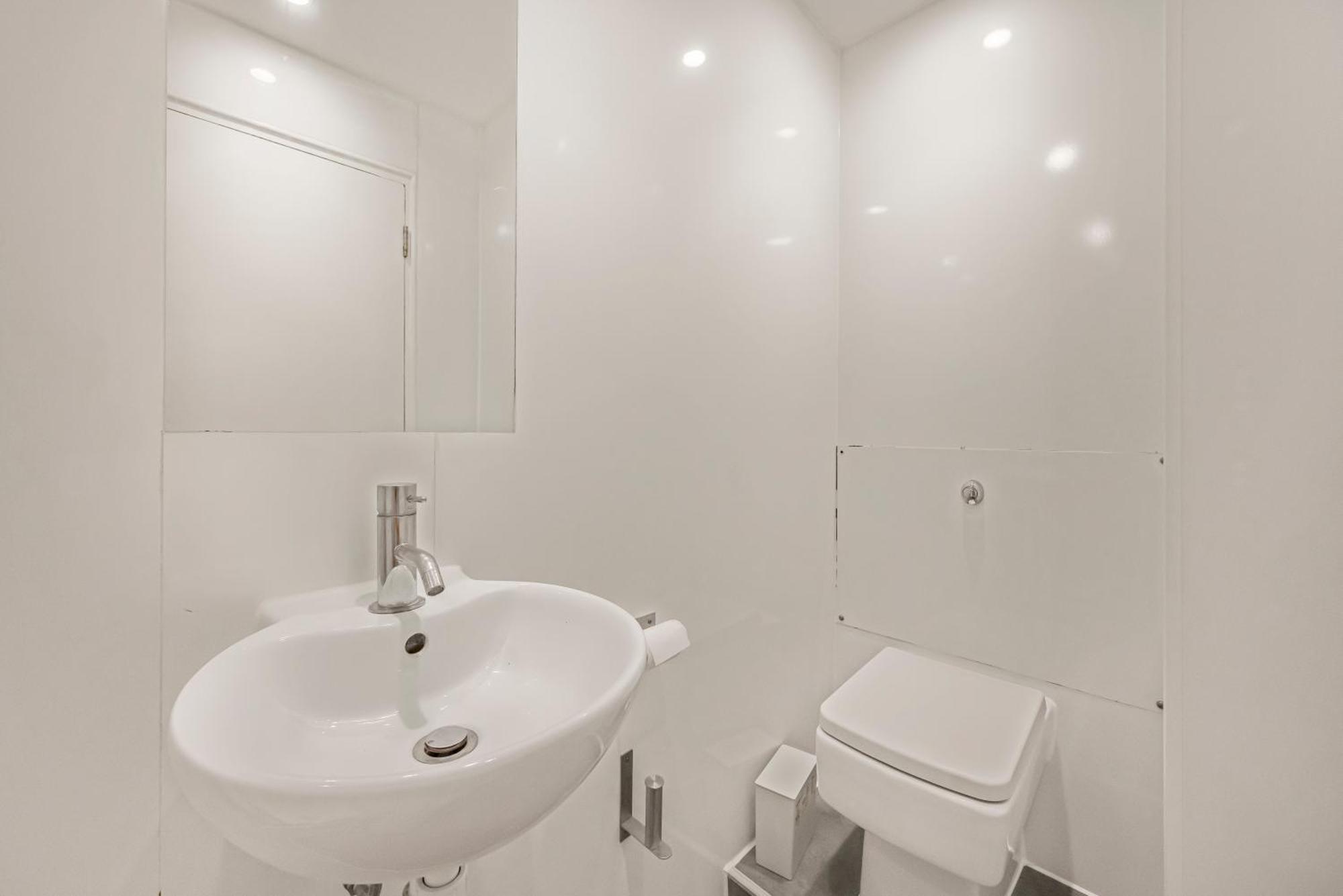 Apartment 4-bed Flat With Stunning Views
