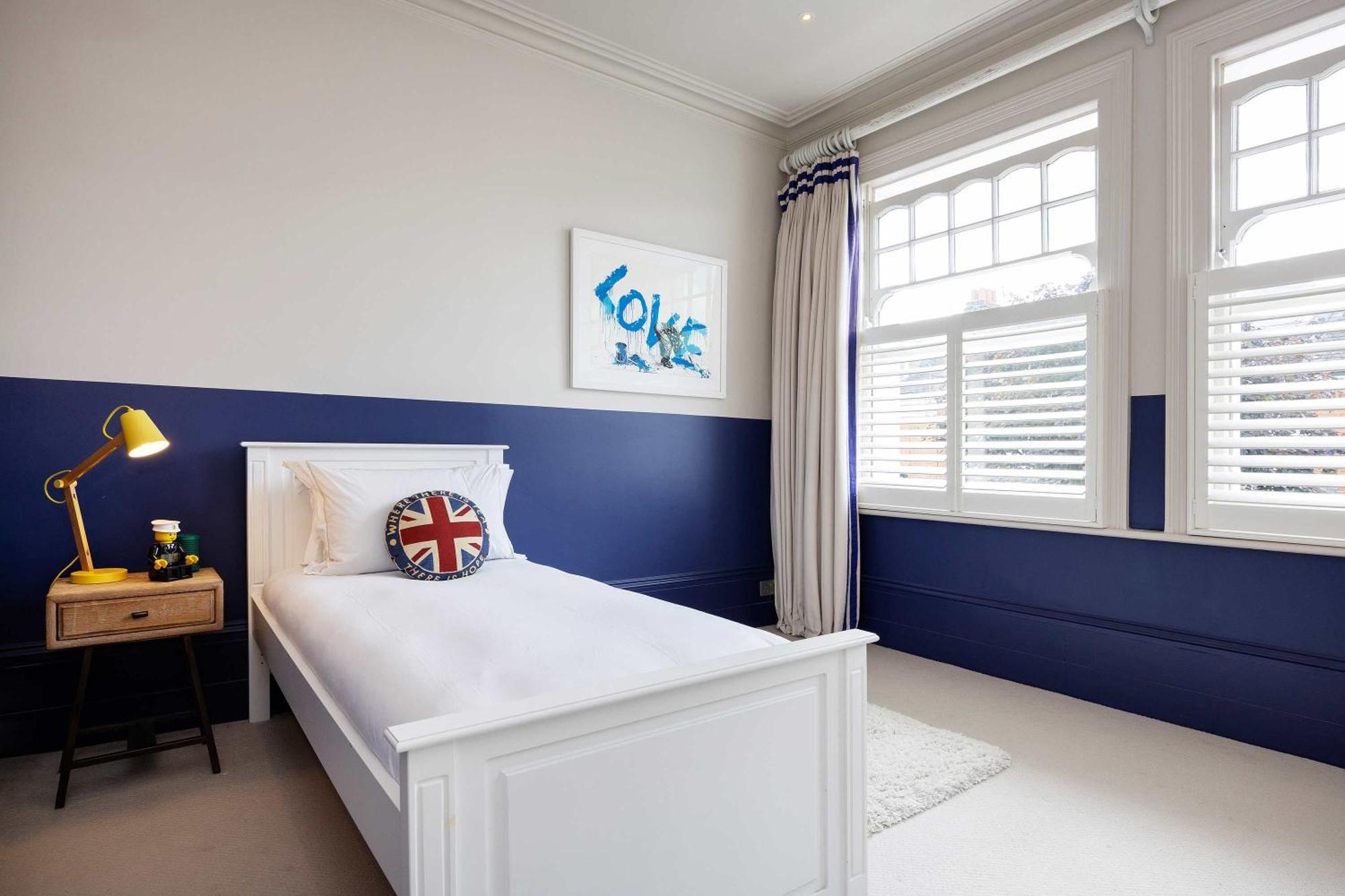 Veeve - Brilliance In Balham * London