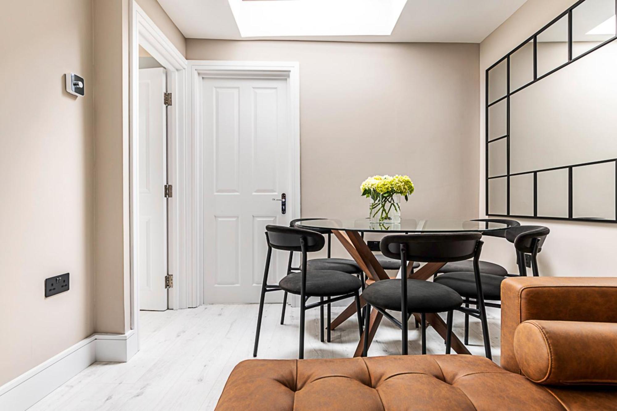 Luxurious 3 Bed Flat With Patio And Garden Leilighet