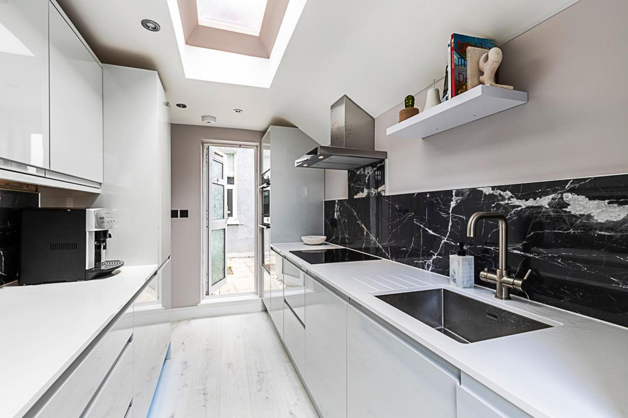 Luxurious 3 Bed Flat With Patio And Garden Leilighet London