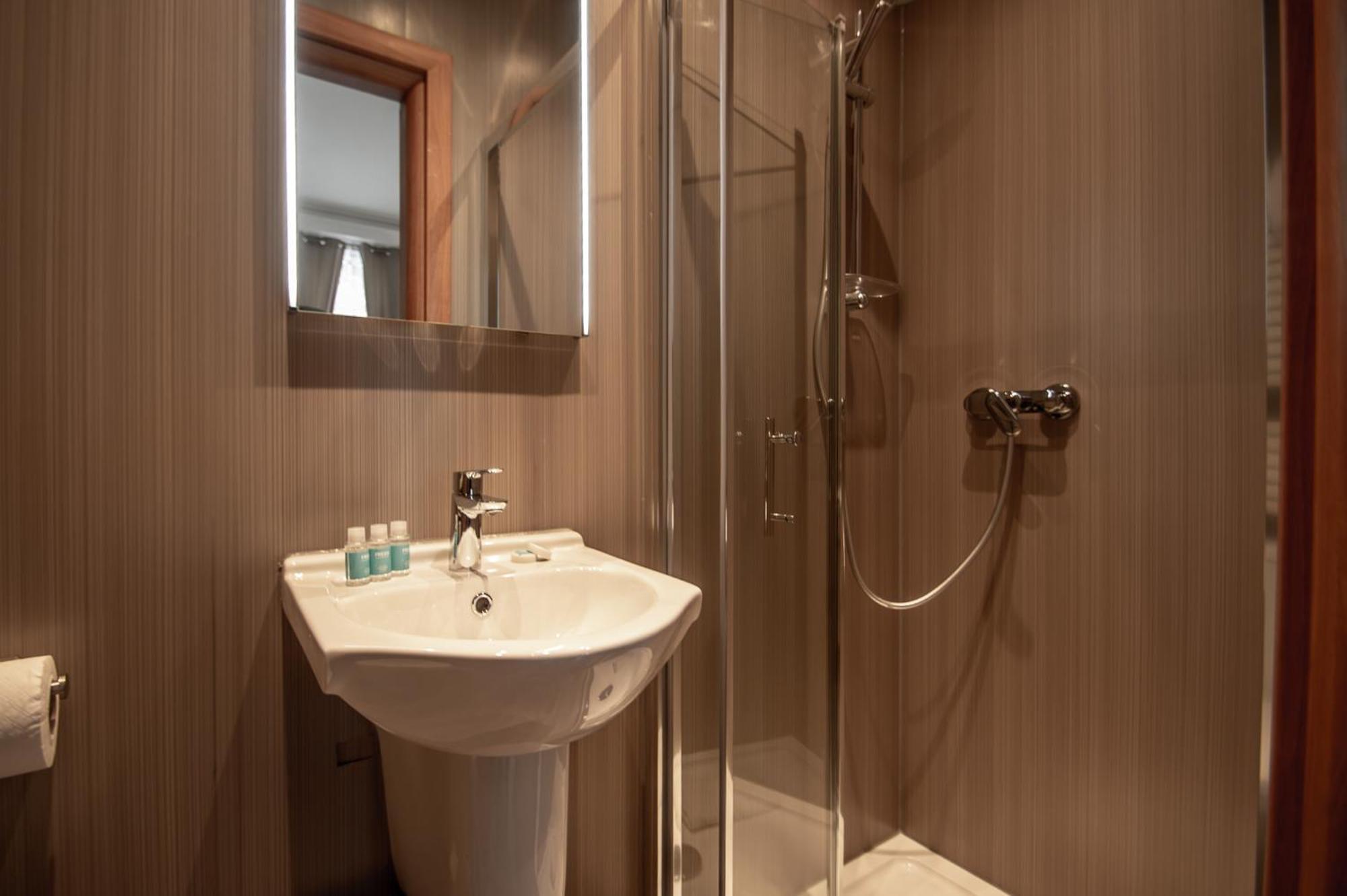 New Kent Apartment *