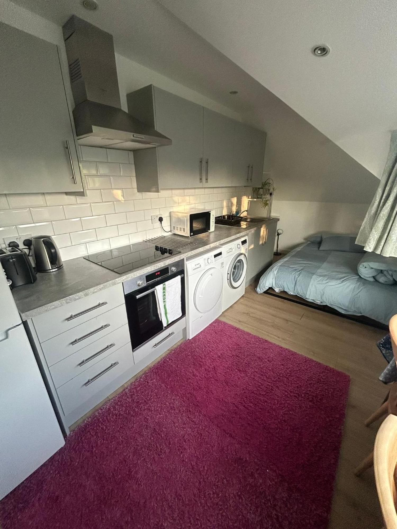 Apartment Cosy Attic Flat With Views