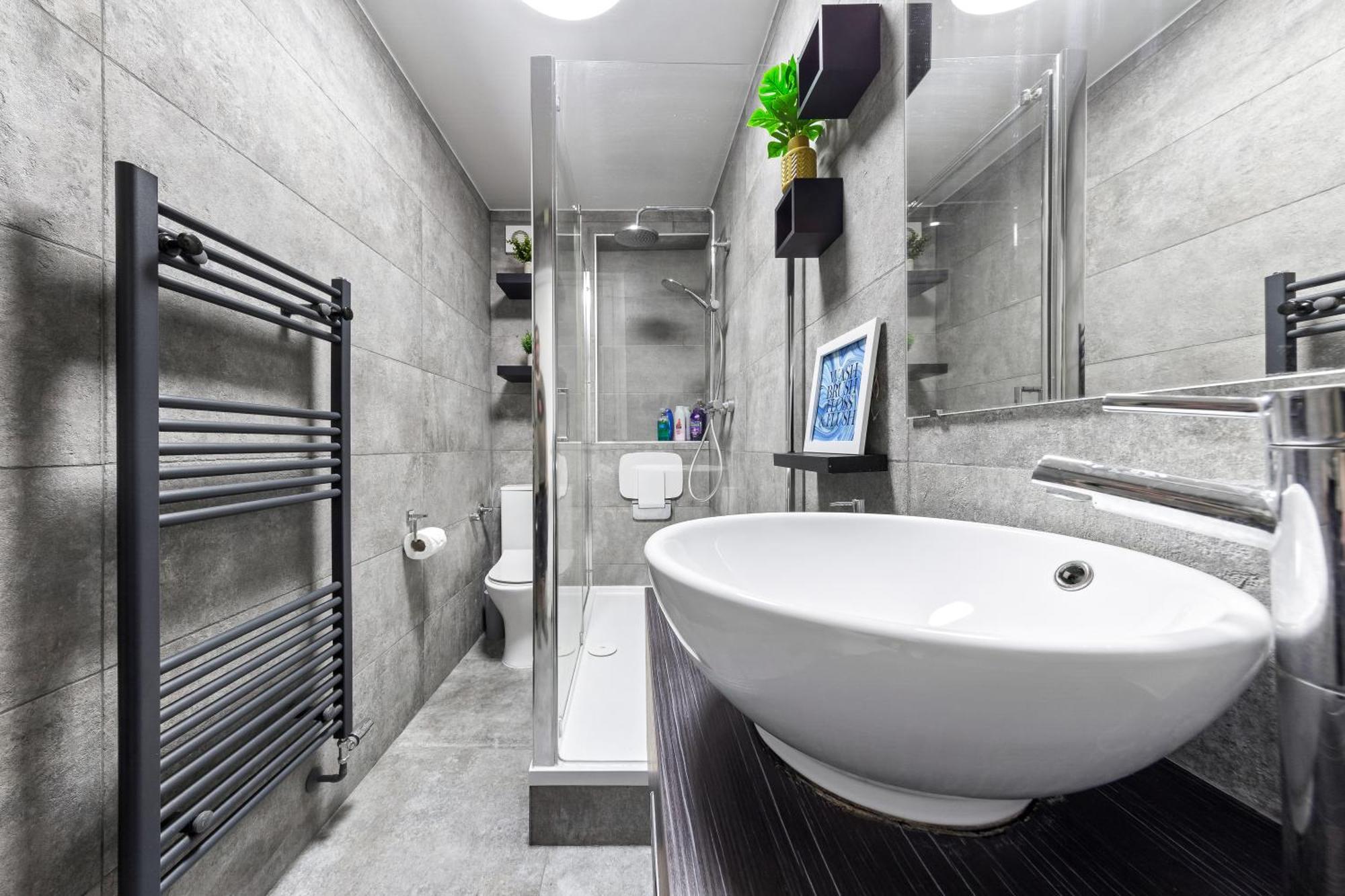 Two Bedroom Serviced - Nine Elms Luxury - Vauxhall & Westminster *