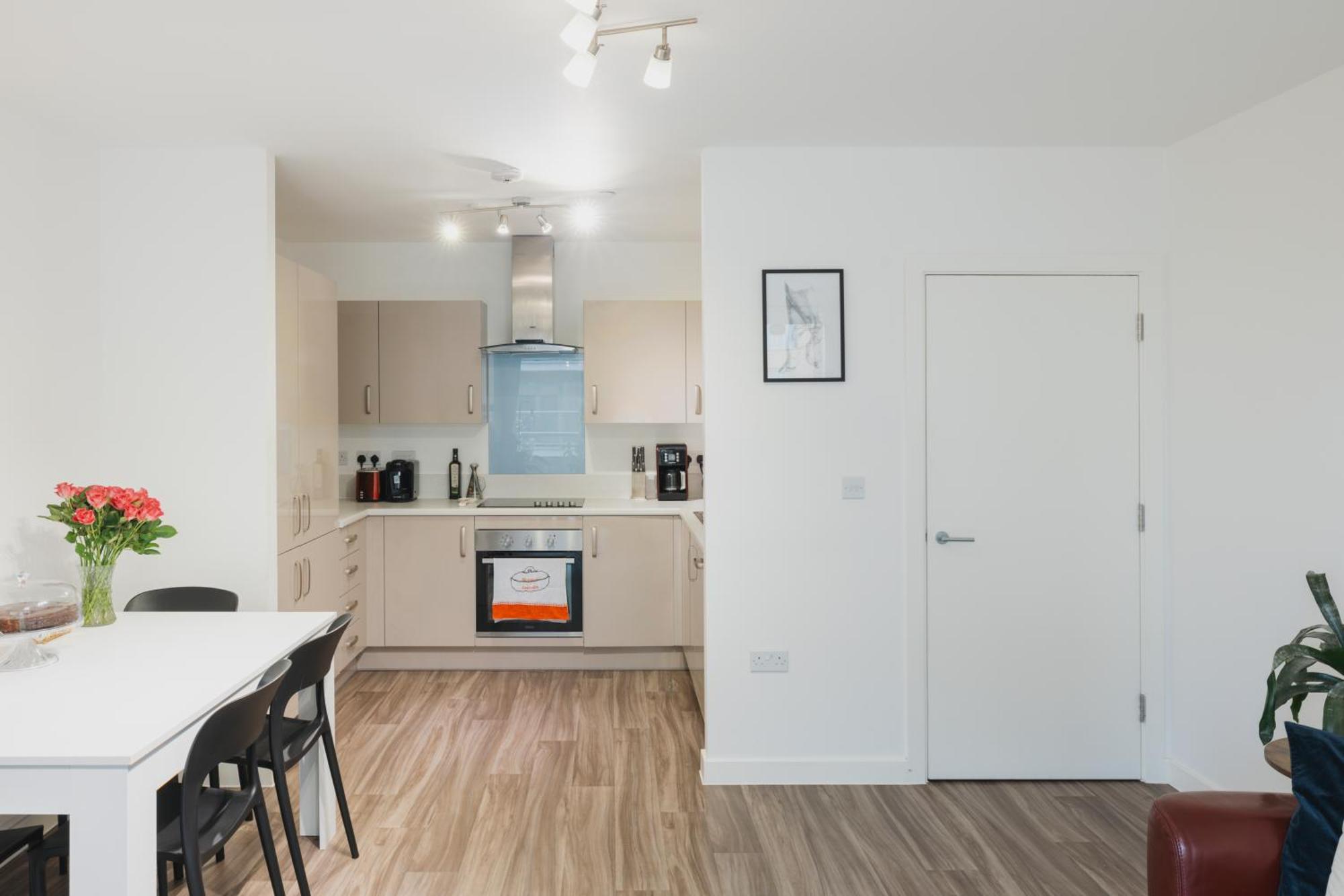 Brixton Village Flat- Private En-suite Double Bedroom Privatunterkunft London