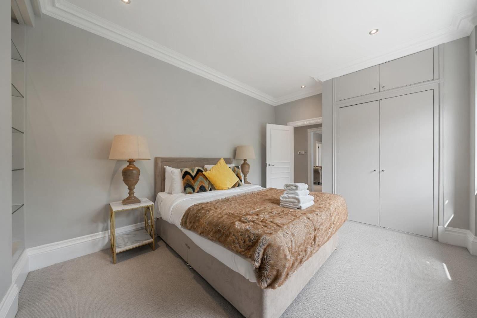 Knightsbridge - Hans Place London