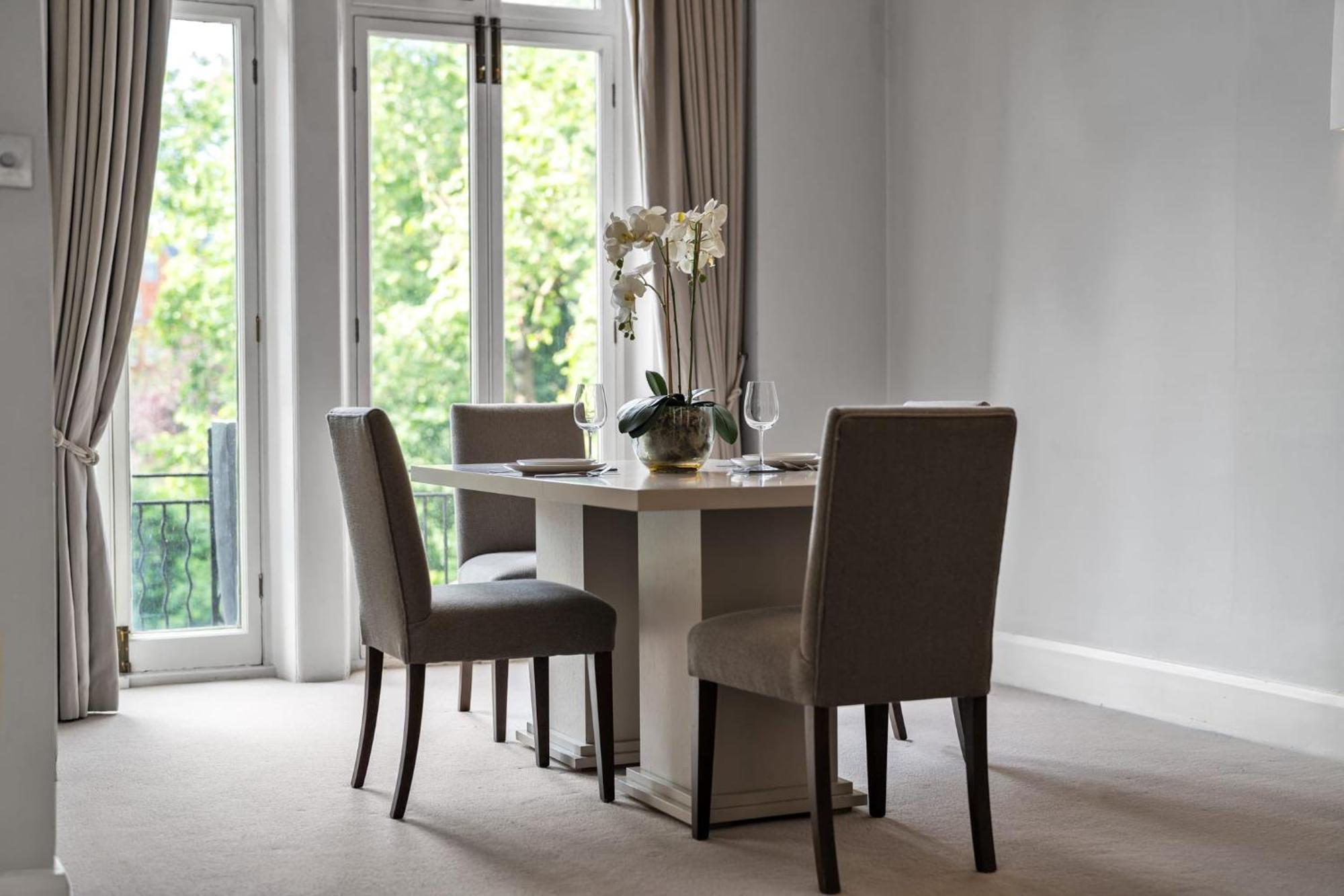 Knightsbridge - Hans Place *