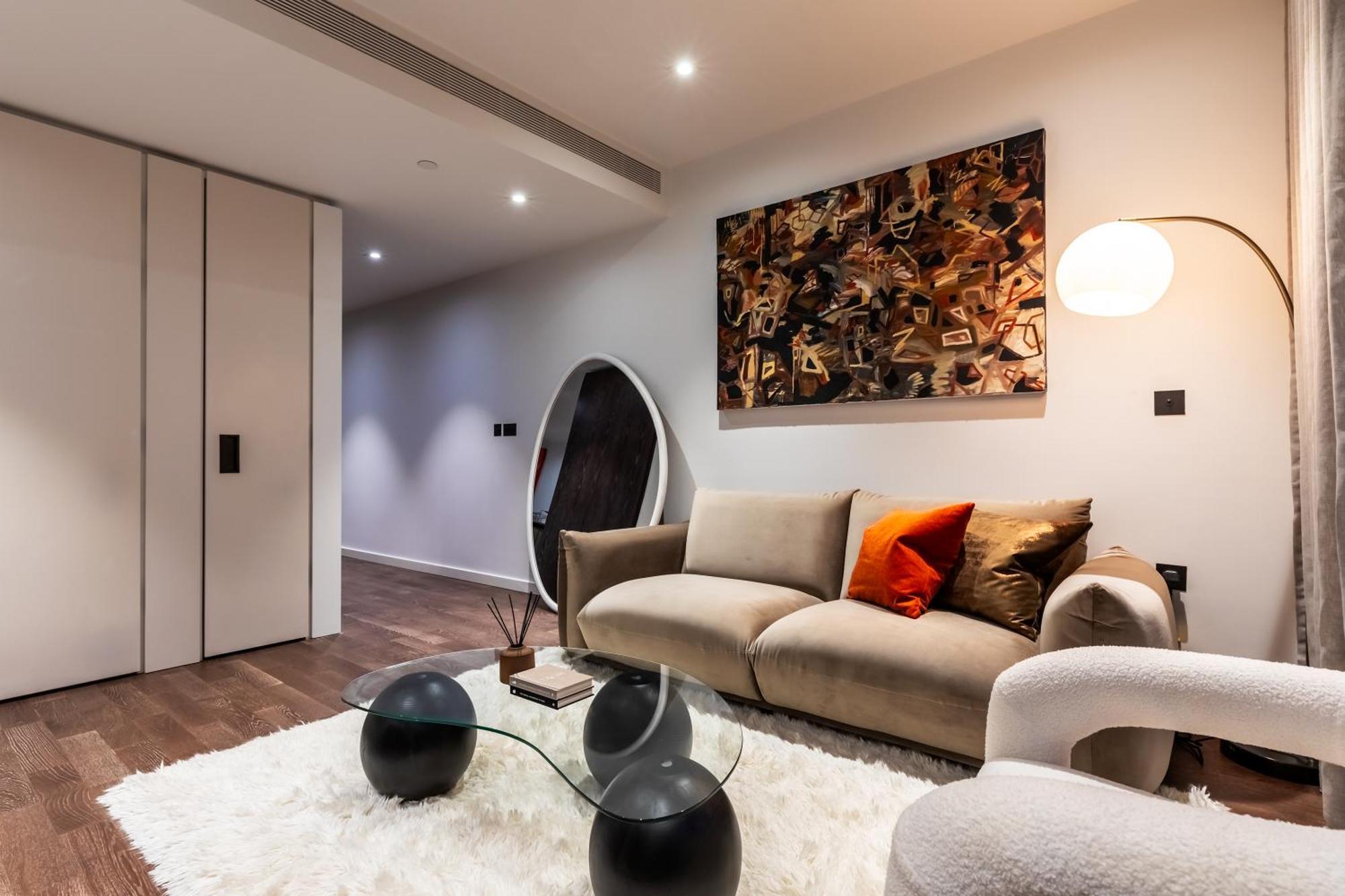 Apartment Luxurious Haven In Iconic Battersea Power Station *