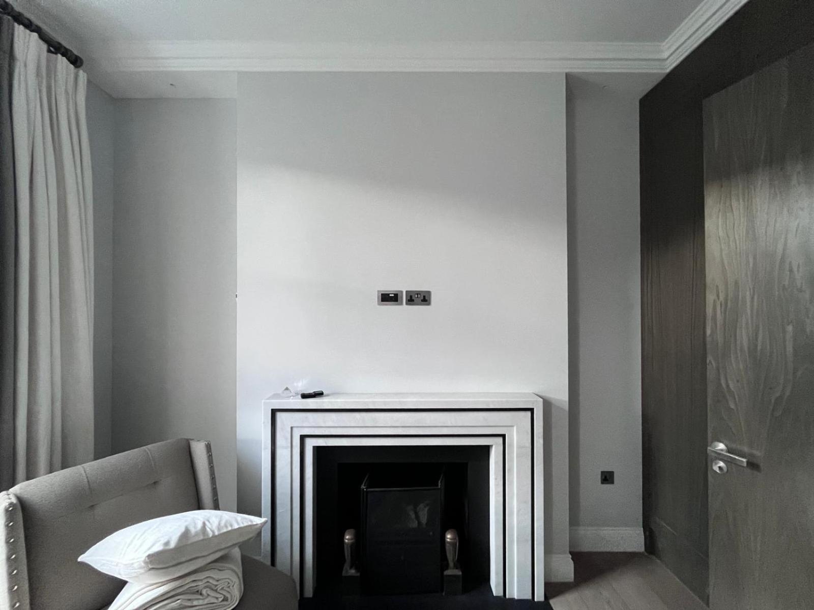 Lovely 6 Bedroom House Villa London