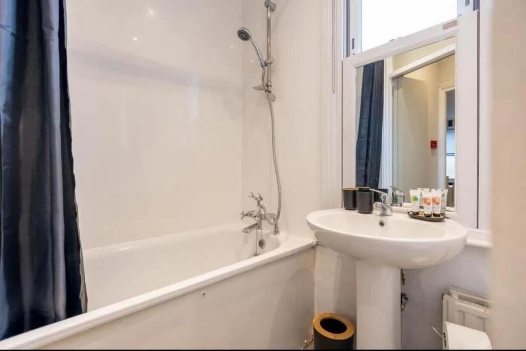 Deluxe 2-bedroom In Kings Cross * London