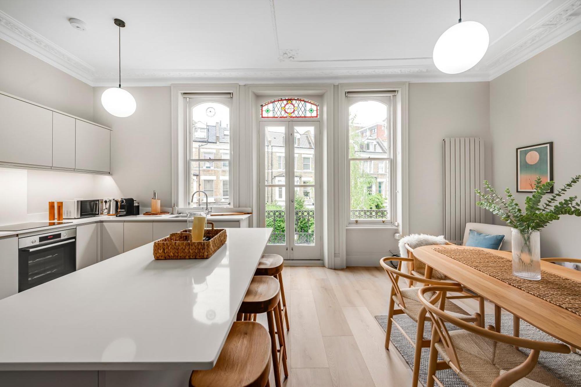 Appartement Luxury 3 Bed With Balcony In Kensington Olympia