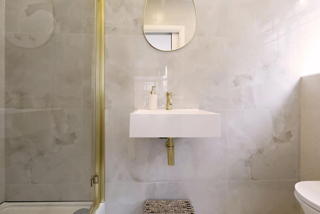 Lux 3 Bedrooms 4 Bathrooms Notting Hill Apartment London