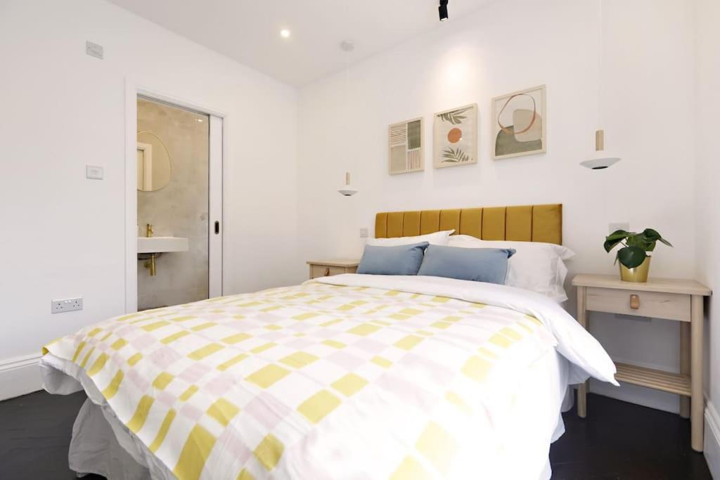 Lux 3 Bedrooms 4 Bathrooms Notting Hill Apartment
