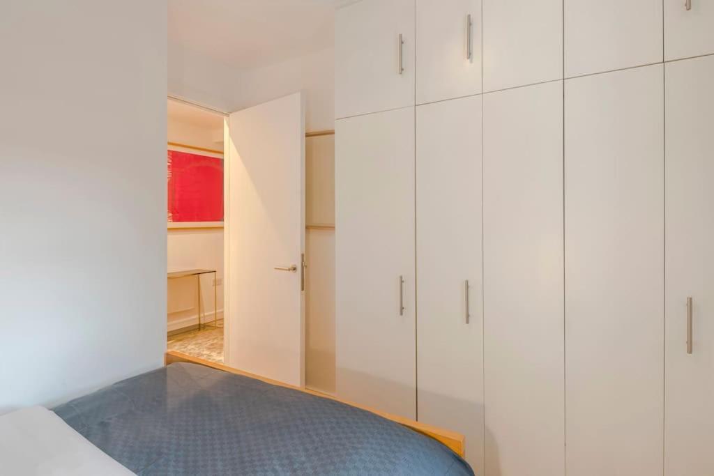 Kings Cross Two Bedroom Penthouse *