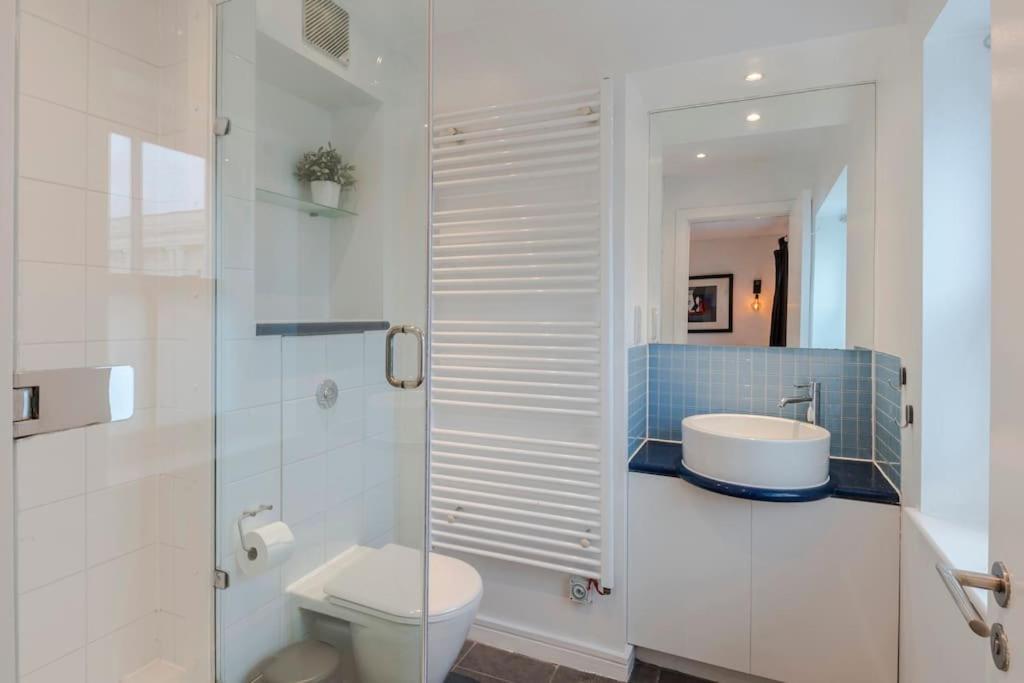Kings Cross Two Bedroom Penthouse Apartment London