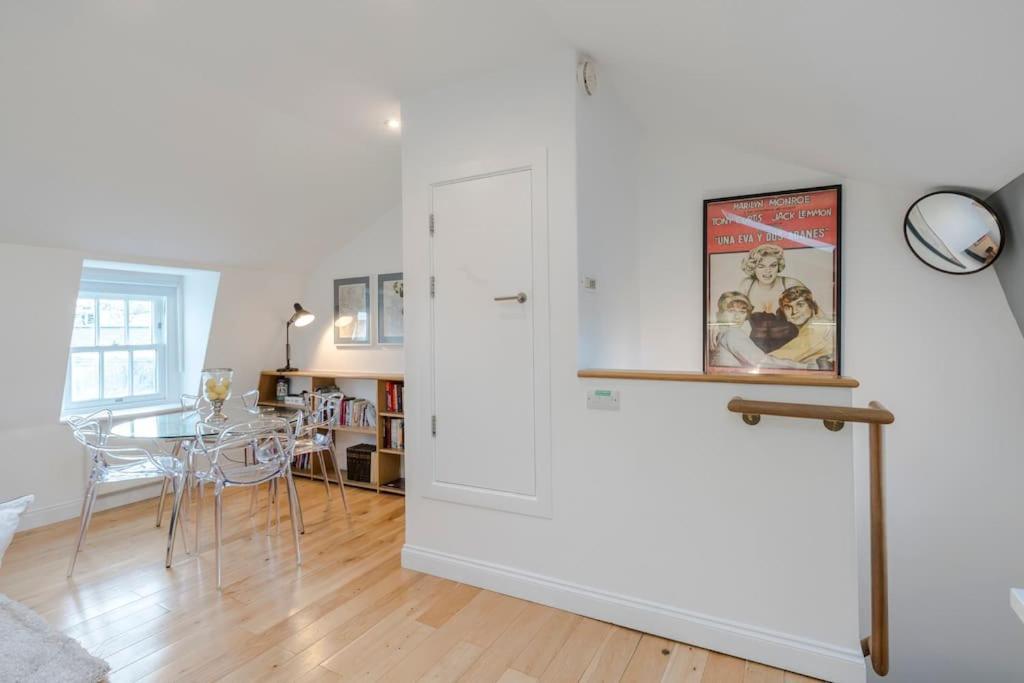 Apartment Kings Cross Two Bedroom Penthouse London
