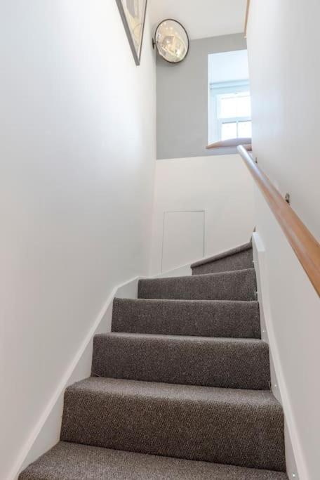 Kings Cross Two Bedroom Penthouse Apartment