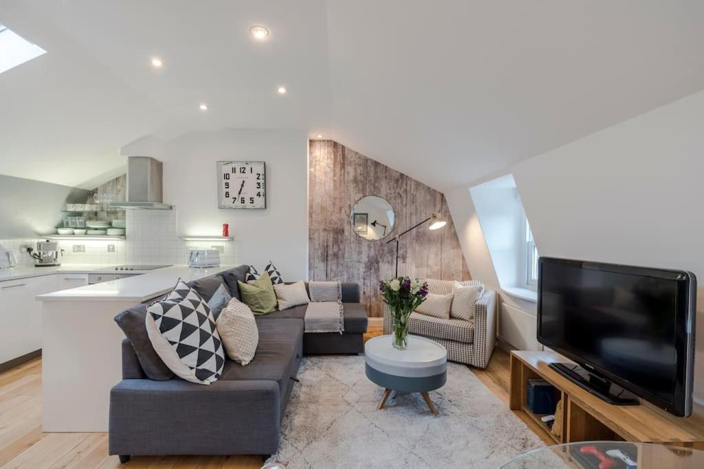 Apartment Kings Cross Two Bedroom Penthouse